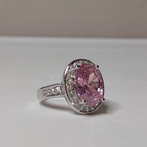 Size 7.75 Ring With Large Pink Stone